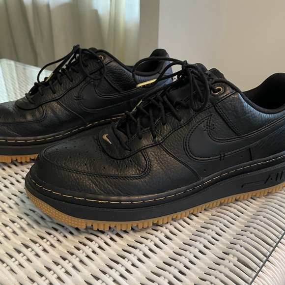 Nike Men's Air Force 1 Luxe - Picture 4 of 12